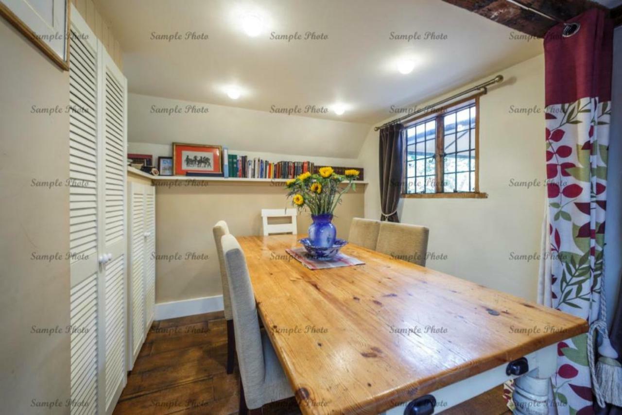 The Buttery Villa Maidstone Buitenkant foto